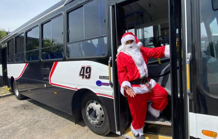 Ya se subió al colectivo.