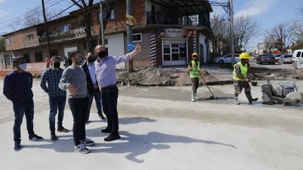 Repavimentan varias calles con hormigón.