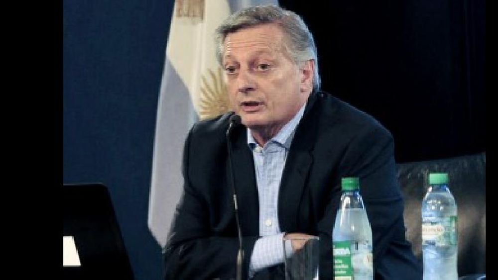 Aranguren afirmó que comprar gas a Chile implica un ahorro de US$ 46 millones