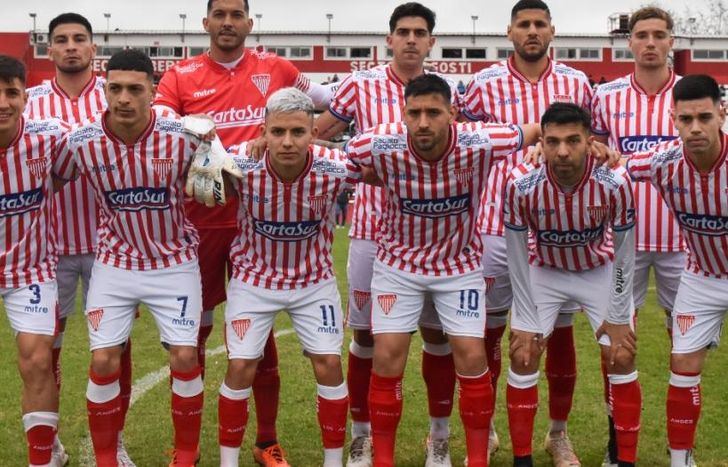 Un jugador de Los Andes preocupó a todos.