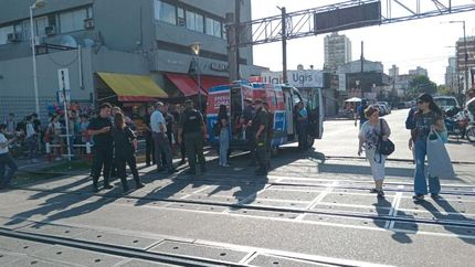 El momento en el que la ambulancia trasladaba a la mujer.