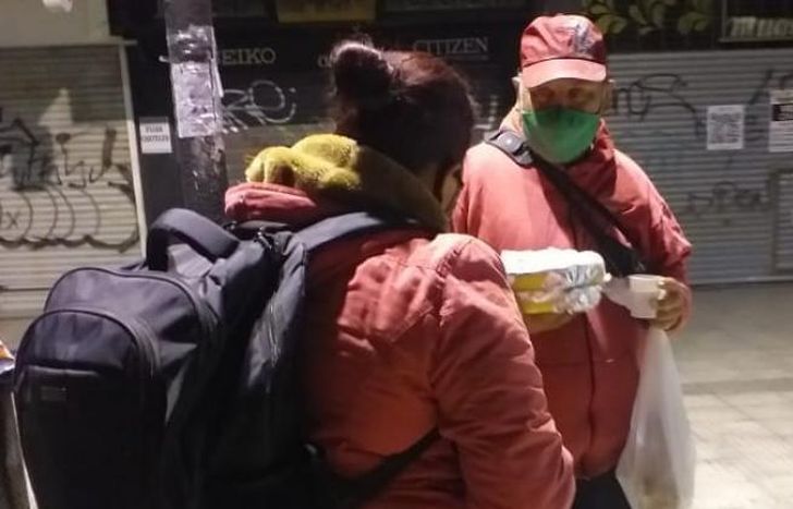 Pasan por Laprida y la estación de Lomas.