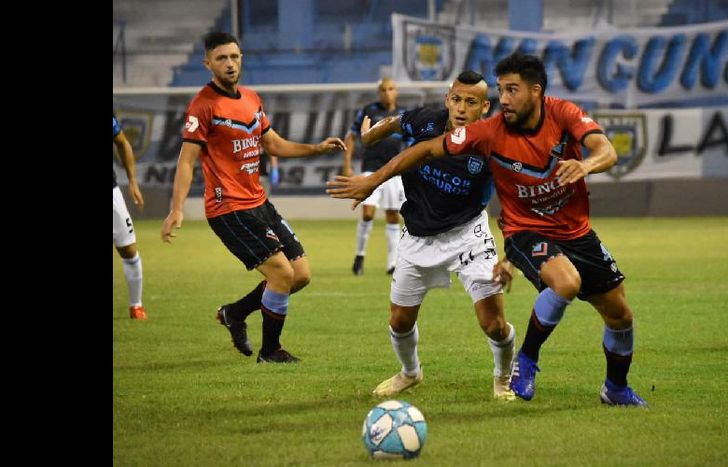 El Tricolor arrancó el año con una derrota en su visita a Rafaela.