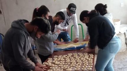 Los integrantes de Los Pekes buscan sumar más voluntarios.