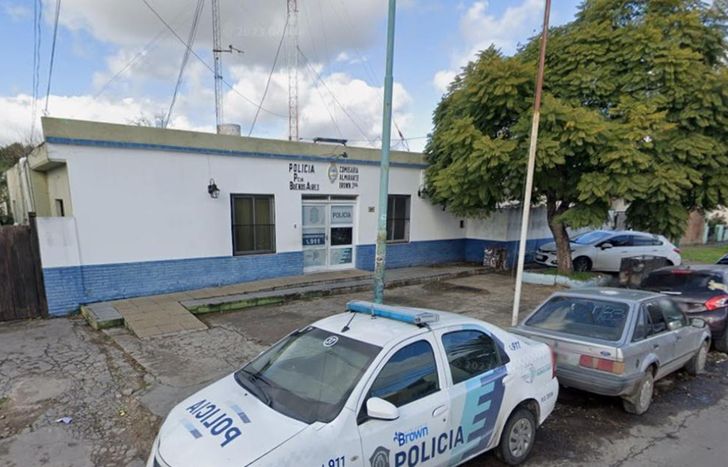 Los policías trabajaban en comisarías de Almirante Brown.