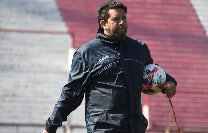 El equipo de Guillermo Szeszurak puede ser puntero a dos fechas del final.