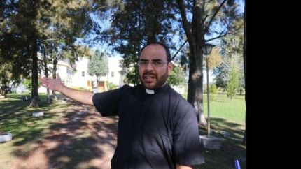 ataron a ocho religiosos. ataron a ocho religiosos.