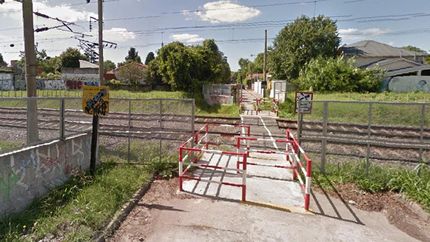 El hombre fue arrollado en un cruce peatonal.
