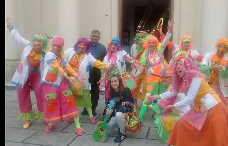 Hubo payamédicos y un coro musical acompañando la jornada.
