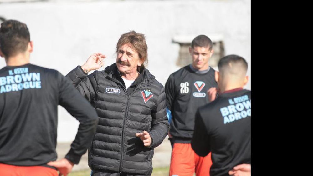 Brown mete primera y busca avanzar en la Copa Argentina