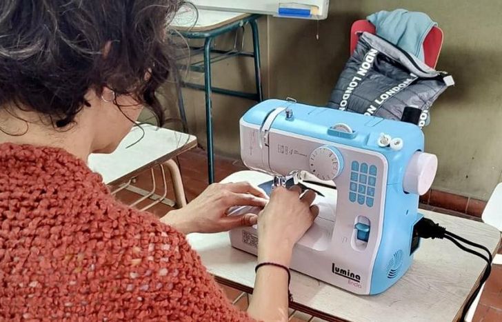 Los cursos en oficios apuntan a generar una salida laboral.