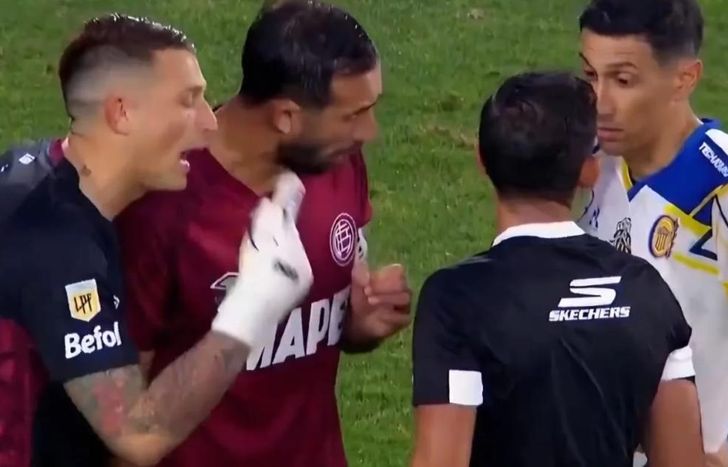 El gesto de Di María y el reclamo de todo Lanús contra Merlos.