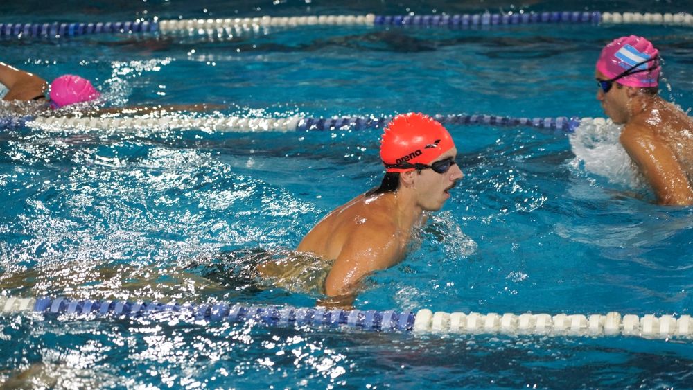 Más opciones para hacer natación en Lomas.