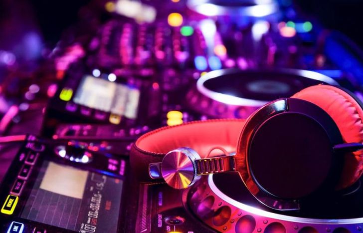 La cita seré durante el viernes y el sábado.