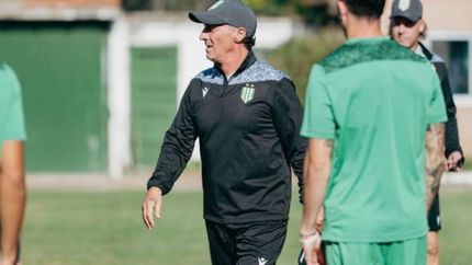 El entrenador de Banfield buscará dar el golpe en La Bombonera.