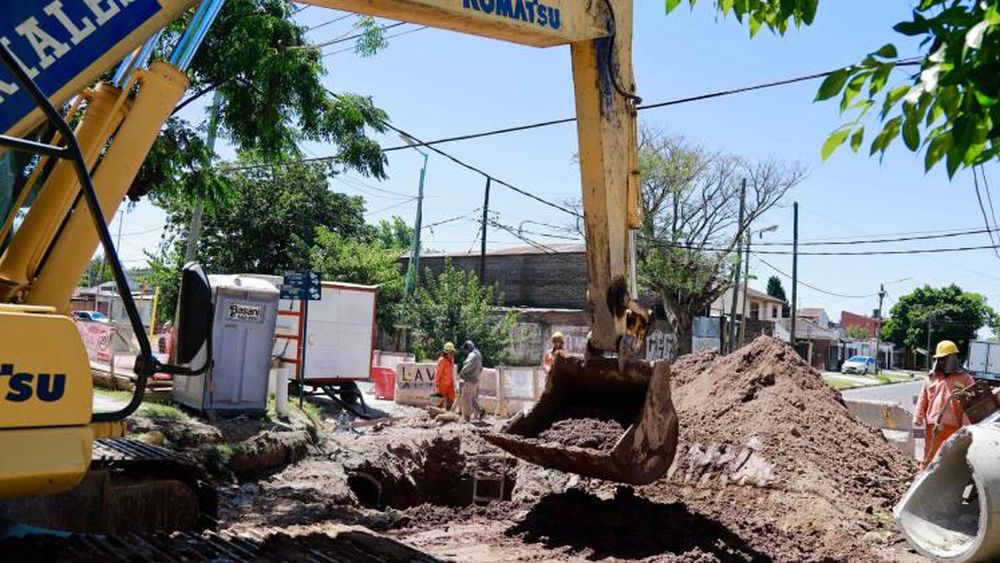Los trabajos se desarrollan en tres frentes simultáneos.