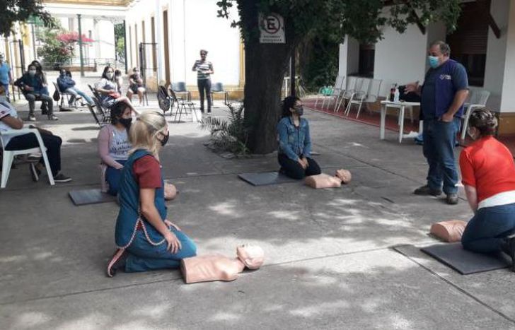 Ya son más de 250 mil las personas que participaron en los cursos que arrancaron en 2015.