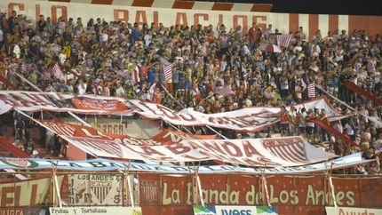Los Andes vuelve a jugar con todo su público. Los Andes vuelve a jugar con todo su público.