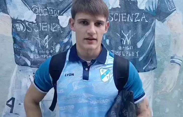 Valentín Aguiñagalde en los festejos de Temperley.