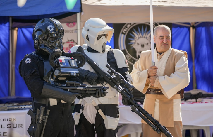 La mística de Star Wars se apoderó de la Plaza del Campeón en Banfield.