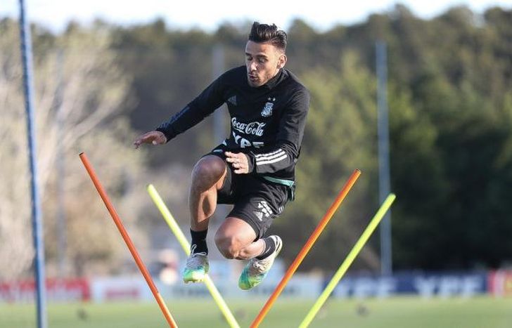 Salvio tiene posibilidades de jugar en la altura de La Paz.