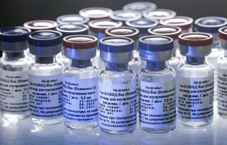 Rusia autorizó el uso de la vacuna Sputnik-V en mayores de 60.