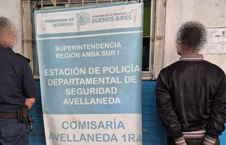 El delincuente detenido estaba prófugo por un robo en Lomas de Zamora.