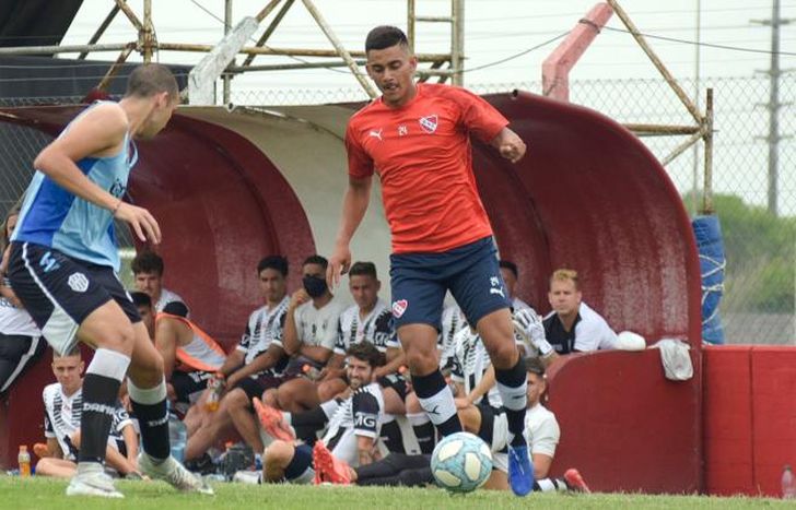 El equipo de Gerli sumó minutos ante la Reserva del Rojo.