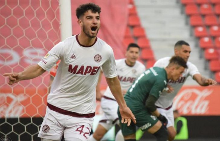 Zubeldía apostó por dos delanteros y López le dio el triunfo.