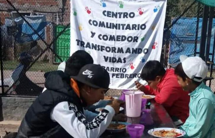 Piden ropa de abrigo para talles de niños y adolescentes.