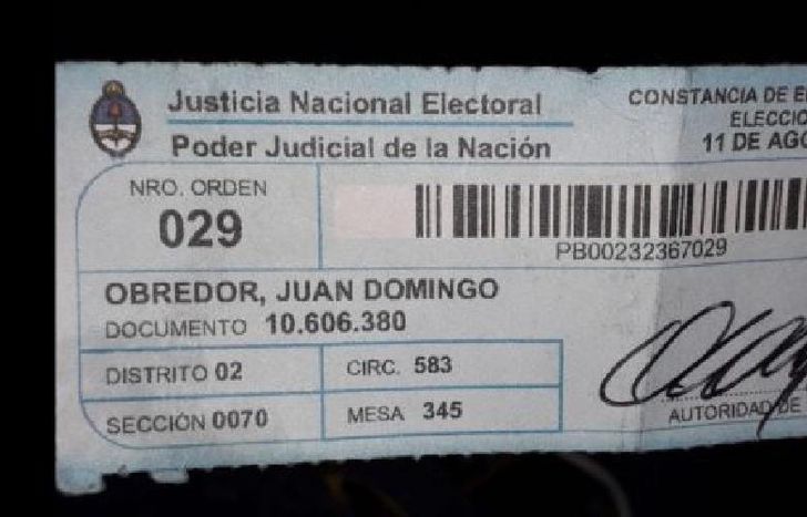 guarda la constancia como un tesoro.