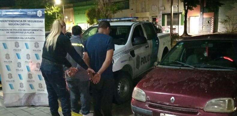 Los roba ruedas tenían antecedentes en Lomas de Zamora.