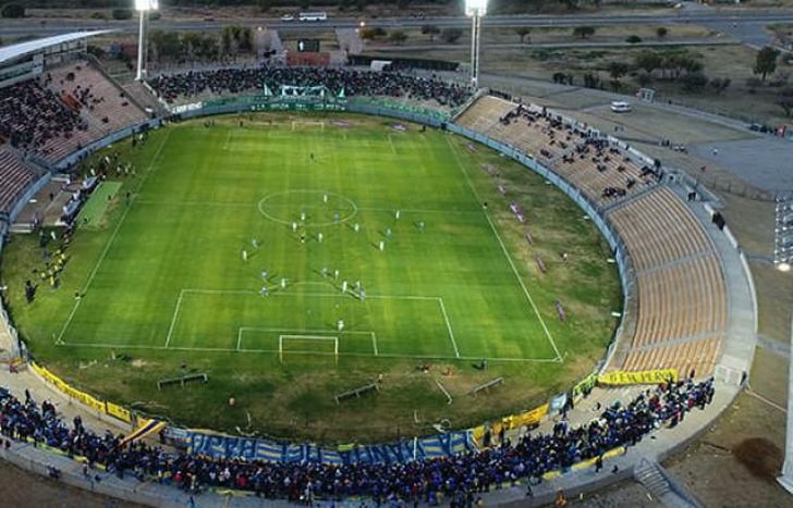La cancha en la que se medirán Banfield y Godoy Cruz.