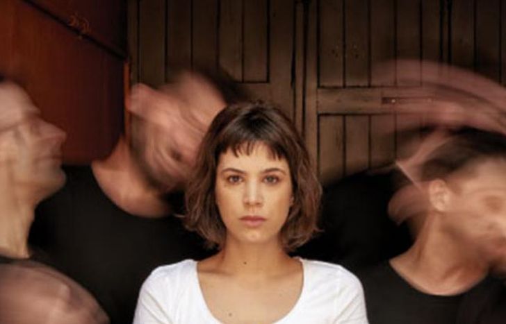 Vanesa González y elenco.