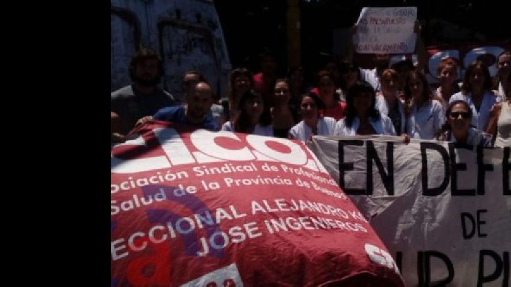 Médicos bonaerenses se suman a la Jornada Nacional de Lucha contra los despidos