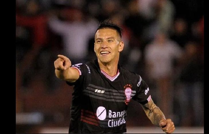El volante zurdo tiene 28 años y viene de jugar en Huracán-