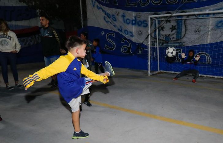 Varios clubes tienen nuevas canchas para hacer deporte.