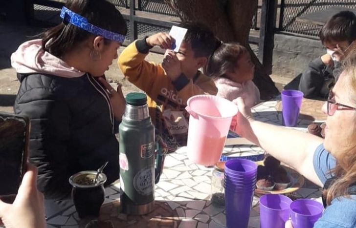 Para los 90 niños y adolescentes del comedor.