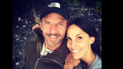 El actor y la modelo llevan ocho años casados.