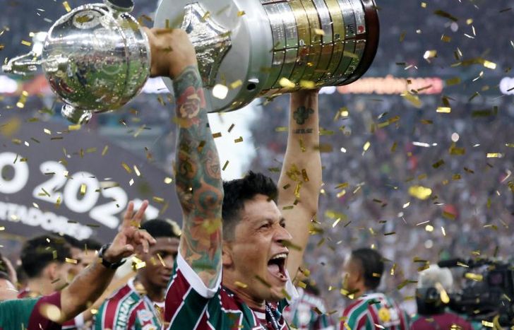 Cano alzó la Libertadores con el Fluminense.