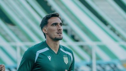 Se complica el futuro de Mauro Méndez en Banfield Se complica el futuro de Mauro Méndez en Banfield