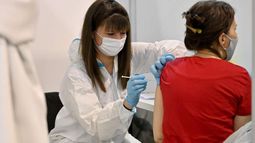 Menos del 0,2% se contagió Covid luego de vacunarse.