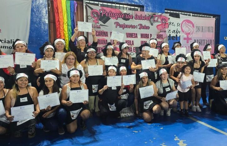 Más de 400 diplomas entregados durante una ceremonia con un tinte musical distinto.