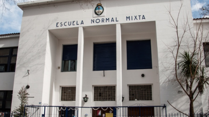 La ENAM reparará los libros matriz de cuatro estudiantes víctimas de la dictadura. La ENAM reparará los libros matriz de cuatro estudiantes víctimas de la dictadura.