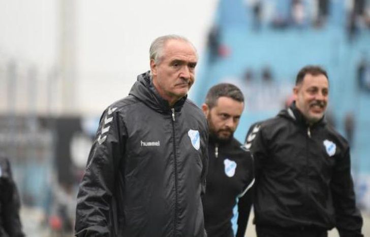 José María Bianco y Luis López apuntó con Julio Barraza.