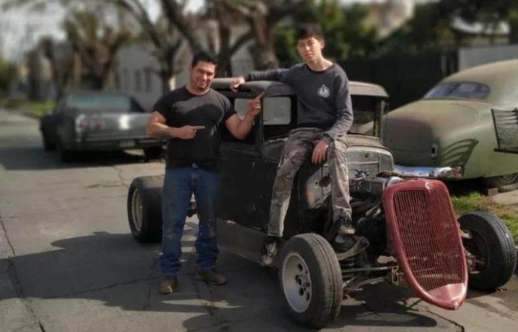 Ezequiel Paoli junto al Rat-Rot y su padre, Emilio.