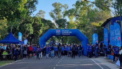 Un domingo que se tiñó de azul para concientizar sobre un trastorno que se presenta en 1 de cada 36 niños.