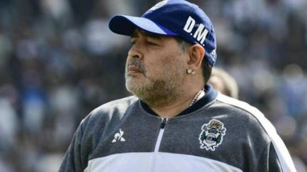 Maradona tiene un hematoma subdural en la cabeza.