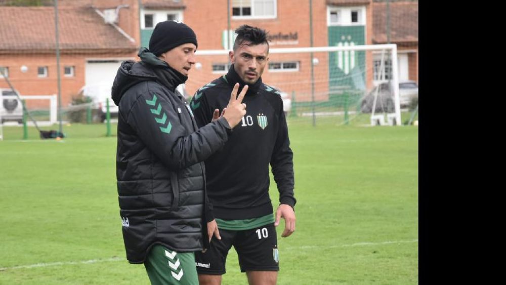 Crespo sigue probando al equipo para el debut en Sarandí.