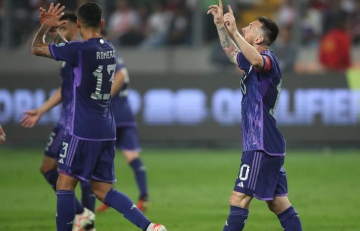 Messi marcó dos goles y encaminó la victoria argentina